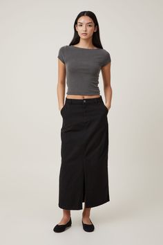 RYDER UTILITY MAXI SKIRT Midi Skirt Outfits Summer, Medium Sized Women, Midi Skirts Style, Midi Skirts Summer, Skirt Outfit Summer, Long Outfit, Utility Skirt, Midi Skirt Outfit, Cotton Midi Skirt