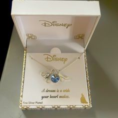 Cinderella Princess Necklace Nwt Cinderella Necklace Aesthetic, Royal Necklaces, Cinderella Necklace, Anastasia Necklace, Necklace Princess, Cinderella Princess, Kids Accessories Jewelry, Princess Necklace, Princess Coloring