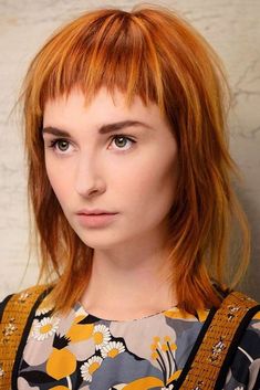 Long Bob Styles, Celebrities Hairstyles, Short Red Hair, Baby Bangs, Short Bangs, Sport Hairstyles, Long Hair With Bangs, Short Hair Updo, Short Hair Styles Easy