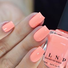 Sunny Days is a sweet and peachy neon coral Studio Color nail polish.  Is there anything better than the first warm, sunny day of summer? We don't think so. Sunny Days is a perfectly peachy neon cream nail polish blended with warm, glowing hues of pink and orange. Perfect for soaking up the sun, or relaxing in the shade.  Sunny Days is part of the Poolside collection, a fun and festive collection of vibrant cream shades packed with striking neon pigment. Celebrating the joy of summertime, a smoo Summer Vacation Manicure, Peachy Pink Chrome Nails, Neon Pink Toenails, Pedicure Ideas For August, Tropical Nail Colors Hawaii, Salmon Color Nails Coral, Peach Nail Ideas Coral, Peach Toe Nails Designs, Opi Peach Nail Polish