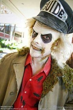 Beetlejuice Zombie Make Up, Beetlejuice Halloween Costume, Beetlejuice Costume, Beetlejuice Halloween, Diy Kostüm, Zombie Makeup, Epic Cosplay, Maquillaje Halloween, Creative Costumes