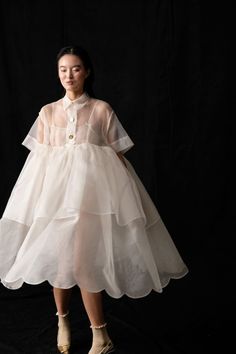 This Womens Dresses item by noemiah has 135 favorites from Etsy shoppers. Ships from Canada. Listed on Apr 29, 2023 Oversized Wedding Dress, Oversized Dress Outfit, Wedding Dresses Garden, Wedding Dress Midi, Organza Outfit, Organza Fashion, Garden Wedding Dress, Porcelain Buttons, Embroidered Organza Dress