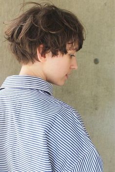 Salon Style, Boy Hairstyles, Undercut, Queer Hair, Short Wavy Hair, Girl Short Hair, Short Hair Styles Pixie, Face Hair