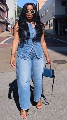 Denim Work Outfits Women, Old Money Plus Size Outfits, Fall Baddie Outfits, Houston Outfits, Outfit Ideas Black Women, Curvy Street Style, Bbq Outfits, Mango Shop, Everyday Outfit Inspiration