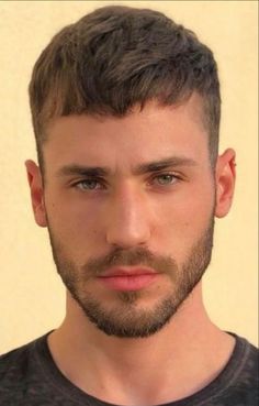 Men’s Short Crop Hairstyles, Men’s Short Fringe Haircut, Men’s Hairstyles For Fine Hair, Short Textured Crop Men, Mens Short Textured Hairstyles, Rough Hairstyles For Men, Man Hairstyle 2023, Short Crop Haircut Men, Haircuts For Men With Big Foreheads