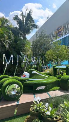 the topiary garden at mgm's hollywood studios