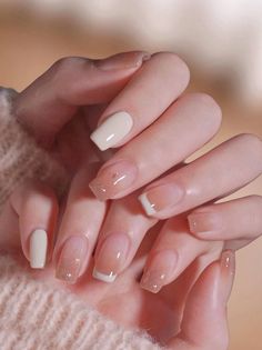 Uñas Y2k, Ongles Beiges, Beige Nails Design, Style Français, Really Cute Nails, Womens Nails, Get Nails