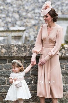 Kate Middleton Pearl Pink V-neck Wedding Guest Dress 2017 White Tea Length Dress With Sleeves, Wedding Gown With Overskirt, Pearl Pink Wedding, Royal Wedding Guests Outfits, Pink Wedding Guest Dress, Kate Middleton Style Dresses, White Tea Length Dress, Pink Wedding Guest Dresses, Pippas Wedding