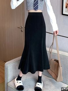 Fisdy - Premium Quality Solid Textured High Waist Bodycon Skirt with Casual Mermaid Hem - Stylish Midi Skirt for Womens Fashion Skirt Outfits, Skirt Ideas Outfit, Mermaid Skirt Outfit, Highwaist Skirt, Bodycon Skirt, Mermaid Skirt, Body Con Skirt, Estilo Casual, Cosplay Costumes