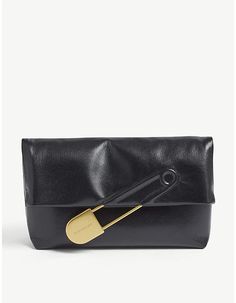 Burberry Leather clutch Accessories Bags Shoes, Burberry Accessories, Vintage Clutch, Innovative Fashion, Leather Clutch Bags, Burberry Bag, Arm Candy, Back To Black, Leather Clutch