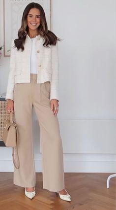 Executive Woman Outfit, Miami Work Outfit, Birkin Mom Outfit, Women Suit Outfits Business, Colorful Business Casual Outfits, Attorney Outfits Woman, Fall Professional Outfits Women, Blazer And Pants Outfit, Office Wear Women Work Outfits Classy