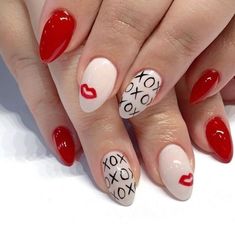 30+ Super Cute Valentines Nails You Will Totally Want To Get Valentine Nails, Confetti Nails, Cute Valentines Nails, Bright Summer Nails Designs, Valentine Nail Art, February Nails, Valentine's Day Nail Designs, Daisy Nails