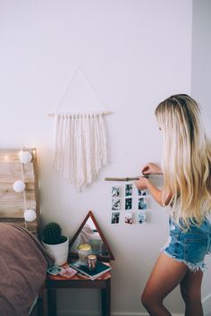 pinterest: reganmehling Summer Diy, Urban Outfitters Room, Summer Room Decor, Aspyn Ovard, Tumblr Rooms, Room Decor Diy, Room Goals, Boho Room, Diy Décoration