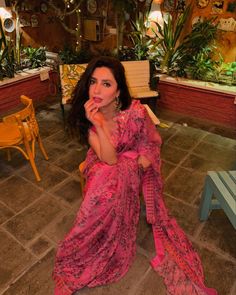 Mahira Khan Aesthetic, Zara Shahjahan, Saree Styles, Indian Sarees, Indian Fashion, Desi, Thread