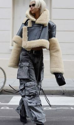 Streetwear Prom Dress, Luxury Streetwear Women, Winter Street Fashion, High Fashion Streetwear, Concept Clothing, Outfit Invierno, Futuristic Fashion, Outfit Inspo Fall, Model Fashion