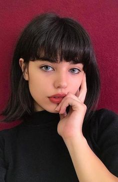 앞머리 스타일, Short Hair Fringe, Trendy We Fryzurach, Long Bob With Bangs, Short Grunge Hair, Bob Hairstyles With Bangs, Bob Hairstyles For Thick, Hair Shades, Long Bob Hairstyles