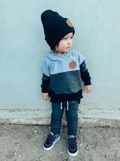 Our oversized hipster beanies with our Lausbub logo patch are not only super comfy but also fit for a long time! Keep your little's head warm while looking cool in these classic monochrome beanies! Shop here >>https://lausbubco.com/collections/beanies-caps-hats/products/monochrome-toddler-boy-beanie-matching-toddler-beanie-hipster-beanie-faux-leather-patch-beanie