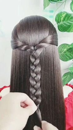 Simple Hairstyles Without Braids, Long Hairstyles For Special Occasions, Hair Ideas Long Straight, Cute And Easy Back To School Hairstyles, Doll Hairstyles Tutorial, Very Simple Hairstyles For Long Hair, Twist Me Pretty Hairstyles, Stright Hair Style For Girl, Hair Ideas For Medium Length Hair Kids