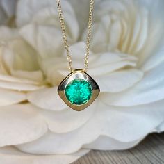 Emerald Pendant Necklace 14K Solid Gold, Floating Charm Necklace For Ladies, Bezel Set Green Emerald Pendant Necklace, Dainty Necklace #7084 #EmeraldNecklace #7084 #BezelSetPendant #PendantNecklace #LondonBluePendant #DaintyNecklace #EmeraldPendant #14kSolidGold #NecklaceForLadies #FloatingCharm Bday Jewelry, Emerald Pendant Necklace, Emerald Necklace Pendant, Faberge Jewelry, Celtic Necklace, Floating Charms, Gem Necklace, Colored Stones, Blue Pendant