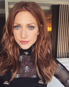 Brittney Snow Red Hair, Darker Red Hair, Jahodová Blond, Britanny Snow, Copper Brown Hair Color, Red Brown Hair Color, Warm Hair Color, Which Hair Colour, True Autumn