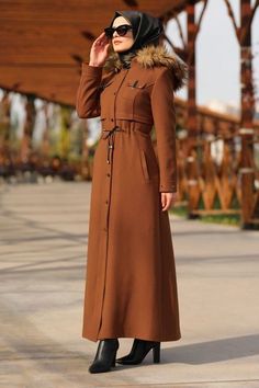 zbon 438 Chic Winter Coat, Fall Fashion Coats, Hijabi Outfits Casual, Muslim Dress, Hijab Chic, Abaya Dress, Hijabi Outfits