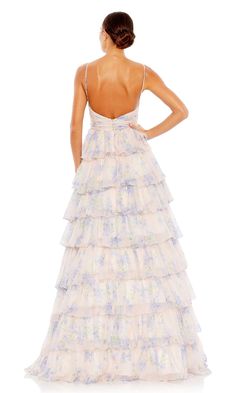 Pastel print cut out ruffle layered a-line ball gown with sweetheart neckline. Layered Gown, Vestidos Color Coral, Mac Duggal Dress, Ruffled Gown, Floral Cami, Chiffon Floral, Chiffon Fashion, Chiffon Evening Dresses, Pleated Bodice