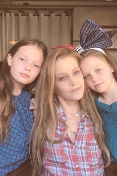 Get a Rare Glimpse of Lisa Marie Presley's Close Bond With Her Kids Elvis Presley Grandchildren, Elvis Presley Facts, Elvis Presley Priscilla, Elvis Presley Memories, Elvis Presley Family, Elvis Presley Images, Hollywood Event, Joseph Jackson, Elvis Presley Pictures