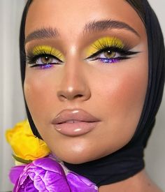 Editorial Fashion Makeup Look, Summer Glam Makeup, Makeup Looks Summer, Vintage Eyes, Colourful Makeup, Cut Crease Eye, Pride Makeup, Makeup Challenges