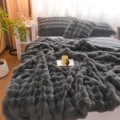 Add style to any space with our solid-color blanket. Crafted from premium material and thick double fabric, it's soft, lightweight, fluffy, and skin-friendly. Resistant to fading, deformation, and shedding, it's perfect for TV, reading, and sofa lounging year-round. Thick Throw Blanket, Velvet Blanket, Dim Gray, Faux Fur Blanket, Fur Blanket, Cozy Throws, Types Of Furniture, Colorful Pillows, Plush Blanket