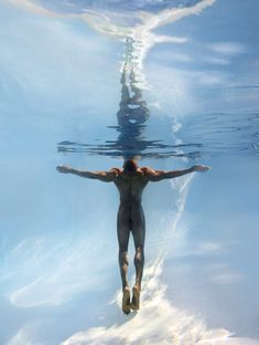 LEGz & THIGHz Photo Art, Tumblr, Underwater Photography, Ed Freeman, Under The Water, Figure Photography, Gay Art, Male Art