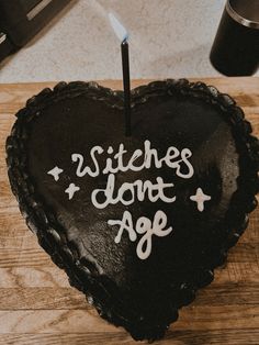 Like Fine Wine Cake, Witches Don't Age Cake, Witches Don’t Age Cake, Capricorn Cake Aesthetic, Witches Dont Age Cake, Dark Feminine Birthday, Witches Dont Age, Spooky Cake Ideas, Rip To My 20s Cake