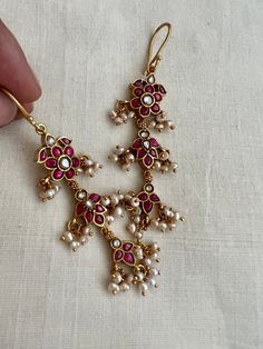 South Indian Gold Earrings, Pink Aesthetic Jewelry, Desi Jewellery, Heavy Jewellery, Jadau Jewelry, Marriage Jewellery, Rajputi Jewellery, Brass Collection