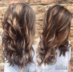 10 Super-Fresh Hairstyles for Brown Hair with Caramel Highlights Pony Tails, Brown Hair With Caramel, Brown Hair With Caramel Highlights, Balayage Hair Dark, Dark Hair With Highlights, Caramel Hair, Ombré Hair, Fresh Hair