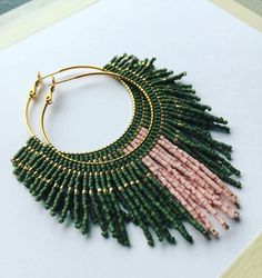 Brick Stitch, Earrings Tutorial, Beaded Earrings Diy, Beading Jewelery, Earring Tutorial, Beaded Hoop Earrings, Beaded Hoops, Seed Bead Earrings