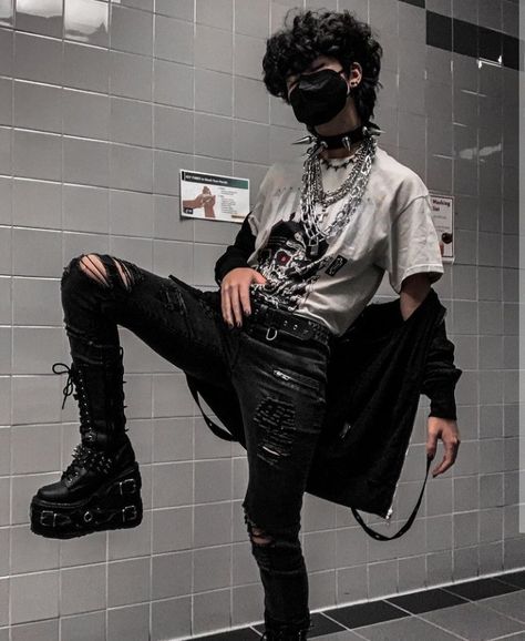 Edgy Male Outfits Aesthetic, Alternative Outfit Inspiration, Man Alternative Style, Guy Alt Outfits, Hot Outfits For Men, Alt Transmasc Hair, Emo Outfit Ideas Men, Edgy Boy Outfits Aesthetic, Alternative Fashion For Men