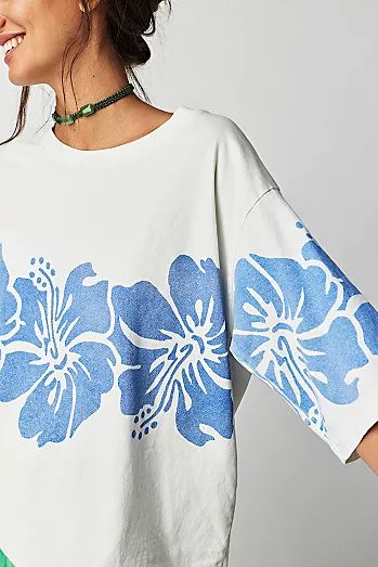 Hibiscus, Trendy Outfits, Floral Printing, Tropical Floral, So Cool, Look Cool, Boho Outfits, Everyday Outfits, Fashion Inspo Outfits