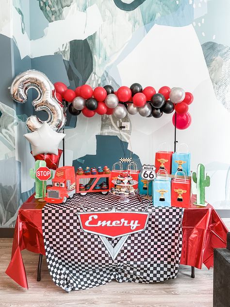 Disney Cars theme birthday Lighting Mcqueen Party Decorations, Cars The Movie Theme Birthday Party, Mack Birthday Party, Car Movie Themed Birthday Party, Cars Movie Themed Birthday Party, Cars Bday Theme, Lightning Mcqueen Bday Party, Lighting Mcqueen Party Ideas, Mcqueen Party Decoration