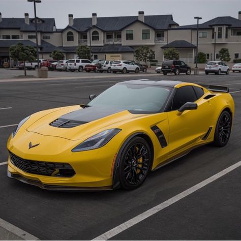 Chevrolet Corvette C7 Z06 painted in Corvette Racing Yellow  Photo taken by: @purcell_photography on Instagram Yellow Corvette, C7 Z06, Corvette Racing, Yellow Photo, Dream Whip, Chevrolet Corvette C7, Chevrolet Corvette Z06, Corvette C7, Corvette Z06