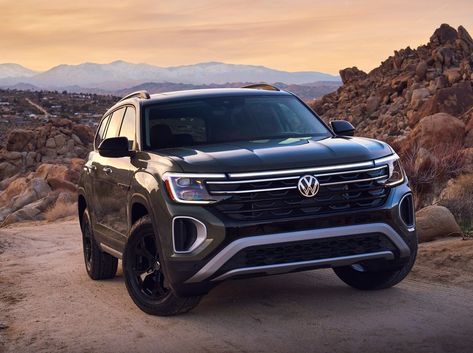 Volkswagen Atlas Peak Edition 2024 Vision Board Poster, Vw Atlas, Volkswagen Atlas, Full Size Suv, Large Suv, Mom Car, All Terrain Tyres, Roof Rails, Infotainment System