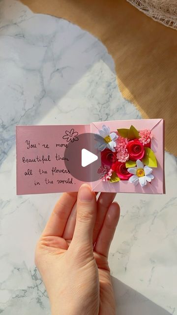 86K views · 7K likes | Eve on Instagram: "Cute gift for Mother’s Day inspired by @katharina_tarta_crafts 🌷✨🌸🤍" Mother’s Day Card Ideas Pop Up, Cute Cards For Mothers Day, Greeting Cards For Mother's Day, Mother's Day Greetings Cards, Paper Mothers Day Crafts, Mother Day Cards Ideas, Mother Day Cards Diy, Mother’s Day Card Idea, 3d Mothers Day Cards
