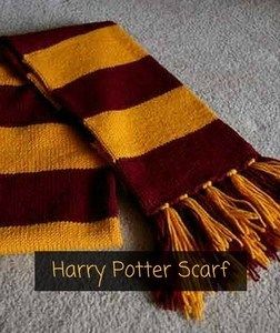 Amigurumi Patterns, Tricot Harry Potter, Hogwarts Halloween, Harry Potter Knit, Harry Potter Blanket, Harry Potter Scarf, Harry Potter Crochet, Marly Bird, Gold Scarf