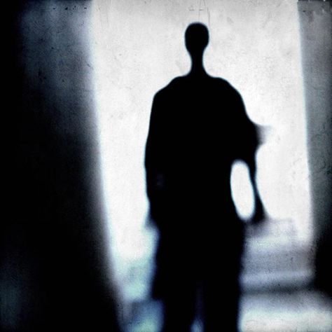 The Mystery Behind Shadow People Minions, Haunted Places, Ghost Stories, Scary Stories, Shadow Person, Shadow People, Black Figure, Mirror Lake, Black Shadow