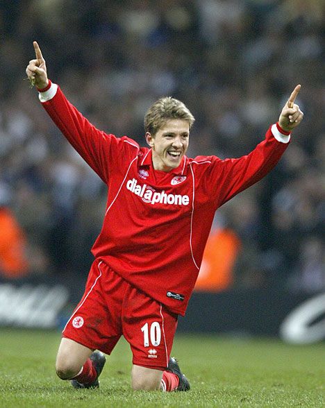 "Juninho Paulista" Osvaldo Giroldo Júnior (Middlesbrough FC, 1995–1997, 57 apps, 12 goals + 1999–2000 on loan, 28 apps, 4 goals + 2002–2004, 35 apps, 11 goals) Beckham Football, Middlesbrough Fc, Sydney Fc, Shoulder Injury, Blackburn Rovers, Vintage Football Shirts, Gareth Southgate, Good Soccer Players, Football Stadium