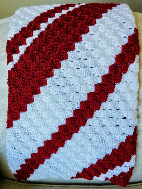 C2c Afghan, Afghan Crochet Patterns Easy, Christmas Afghan, Christmas Crochet Blanket, Striped Crochet Blanket, Baby Afghan Crochet Patterns, Christmas Crochet Patterns Free, Ripple Stitch, Afghans Crochet