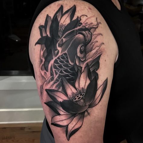 Dylan Sartin🔱 on Instagram: “Was feeling koi. Might delete later. #koitattoo #koi #blackandgreytattoo #blackandgrey #japanesetattoo #Japanese #koi #japanesekoi…” Pez Koi Tattoo, Koi Fish Tattoo Meaning, Black Koi Fish, Japanese Leg Tattoo, Tato Ikan Koi, Koi Tattoo Design, Koi Fish Drawing, Ikan Koi, Koi Tattoo