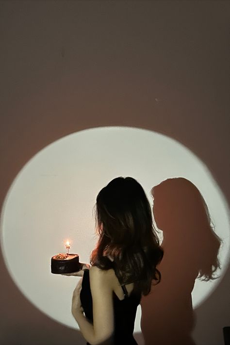 i got this idea from tiktok, and it was really cool and great. i had a mini photoshoot with the help of my sister. Cake got from wollies, dress was from a pop-up store in melbourne. we used a phone flash light and a toilet paper roll. 27th Birthday Picture Ideas, Birthday Shoot Ideas With Cake, Birth Day Photo Ideas, September Birthday Photoshoot Ideas, Bday Photoshoot Ideas Outside, Simple At Home Birthday Photoshoot, No Face Birthday Photo Ideas, Birthday Girl Posing Ideas, Picture Poses Birthday