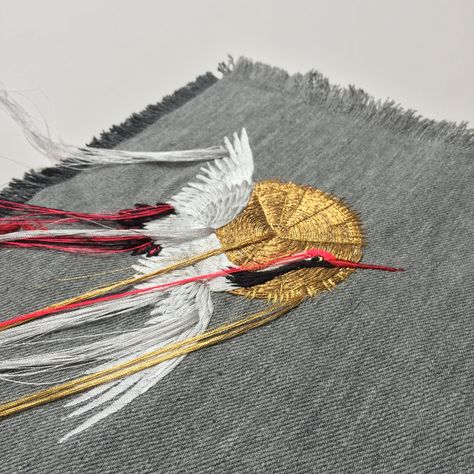 Embroidered Fringed Crane by Ellie Mac Embroidery Kimonos, Japanese Embroidery, Silk Ribbon Embroidery, Embroidery Kimono, Ellie And Mac, String Art Patterns, Silk Art, Gold Work, Embroidery Inspiration
