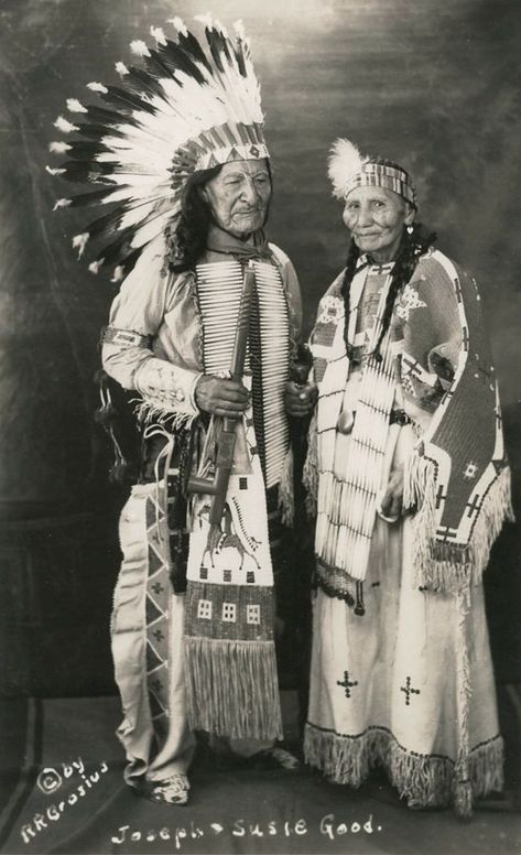 33 Incredible Portrait Photos of Native Americans in the Late 19th and Early 20th Centuries ~ Vintage Everyday Native American Quotes, Native American Facts, Indigenous North Americans, White Eagle, American Indian History, Native American Men, Native American Images, Native American Pictures, Native American Artwork