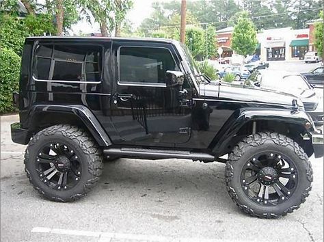 Jeep Wrangler Four Door Jeep, Jeep Wrangler 2 Door, Wrangler 2 Door, Armadura Ninja, Black Jeep Wrangler, Badass Jeep, Wrangler Black, Hors Route, Black Jeep