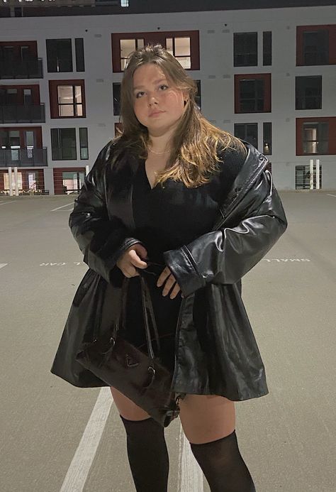 Plus Size Leather Blazer, Leather Blazer Plus Size, Leather Blazer Outfit Plus Size, Plus Size Leather Blazer Outfit, Plus Size Dark Feminine Outfits, Dark Feminine Plus Size, Plus Size Dark Feminine, Dark Feminine Outfits Plus Size, Big Leather Jacket Outfit